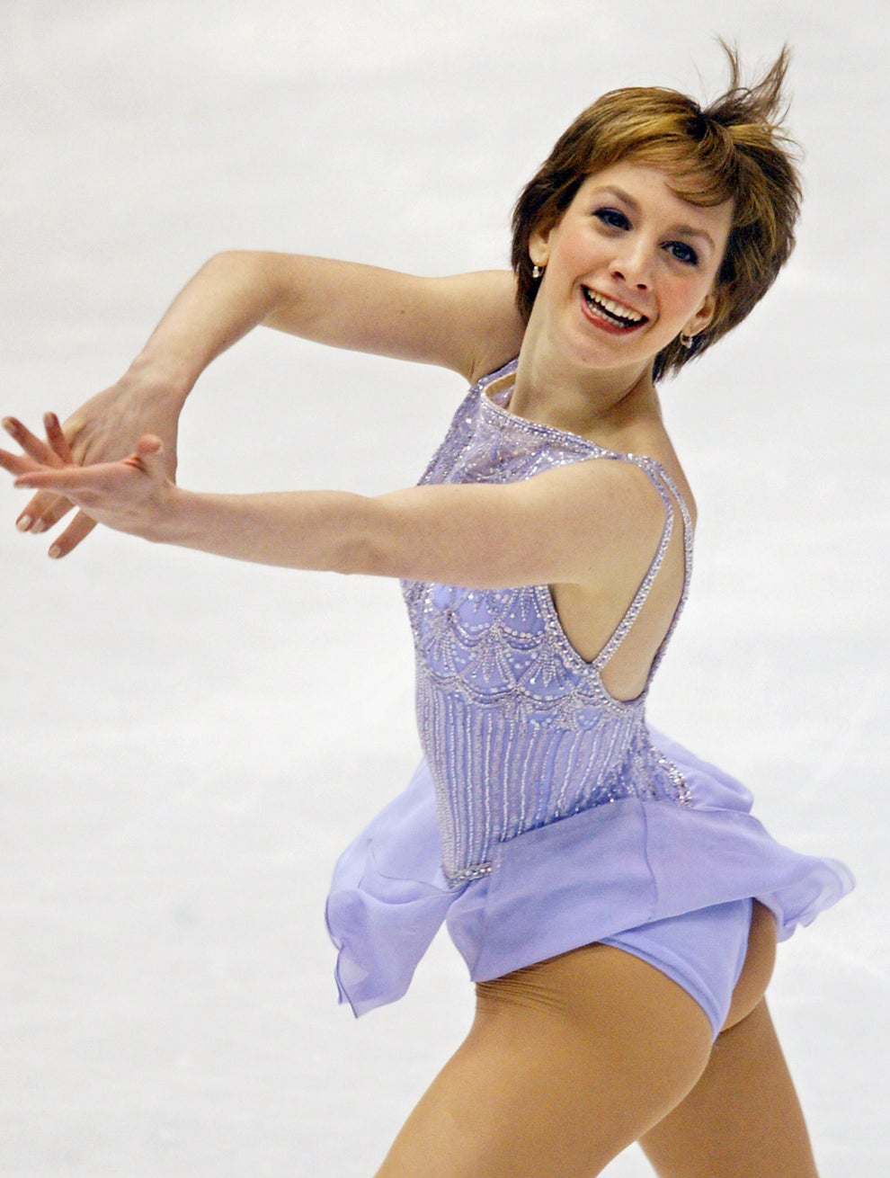 フィギュア青衣装が金のジンクス 気になるザギトワ メドベージェワの衣装の色は