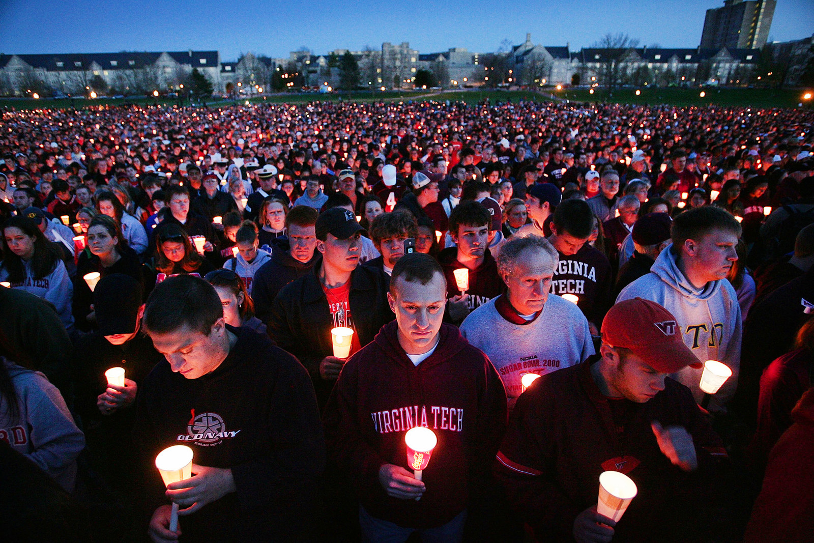 年以上アメリカで繰り返されてきた銃乱射事件 これがその現実だ