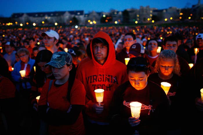 20年以上アメリカで繰り返されてきた銃乱射事件。これがその現実だ。