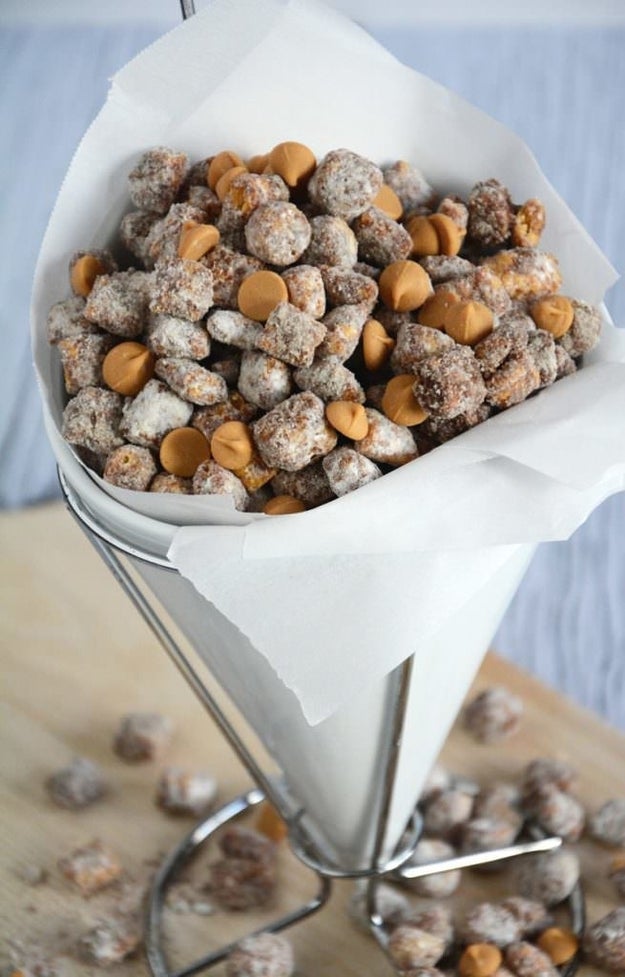 Cap'n Crunch Peanut Butter Puppy Chow