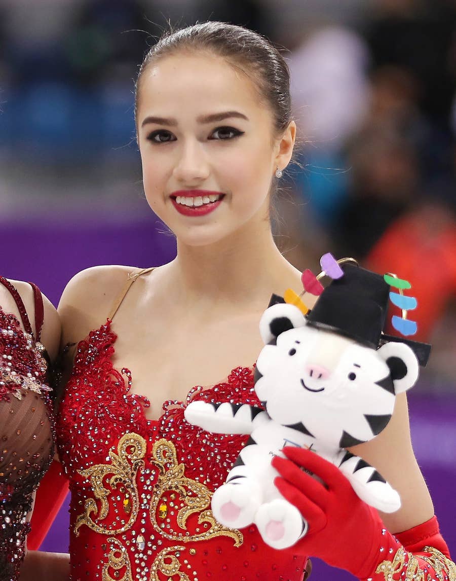 女子フィギュア金メダリスト ザギトワがある日本の美人女優に似ていると話題