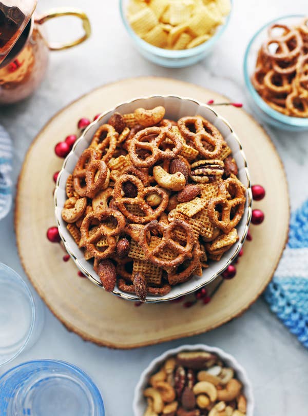 25 Snacks That Everyone Should Have On Their Movie Night Menu
