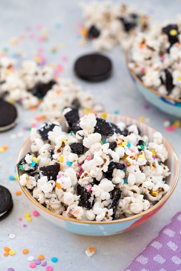 Oreo Funfetti Popcorn