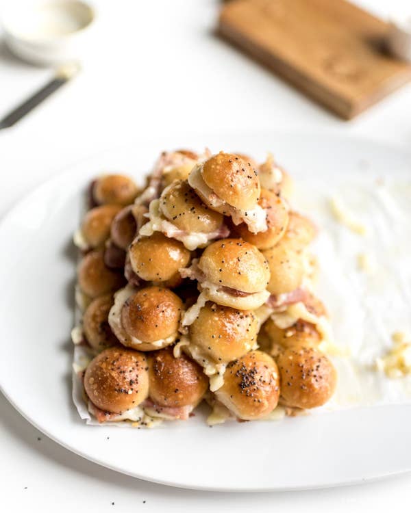 25 Snacks That Everyone Should Have On Their Movie Night Menu