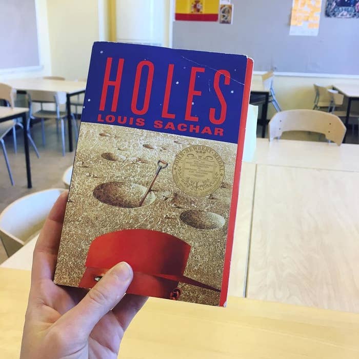 Holes by Louis Sachar (1998, paperback