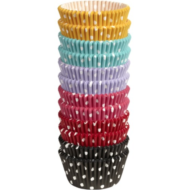 An adorable set of 300 (!) polka dot cupcake liners to keep you stocked up for months and months.