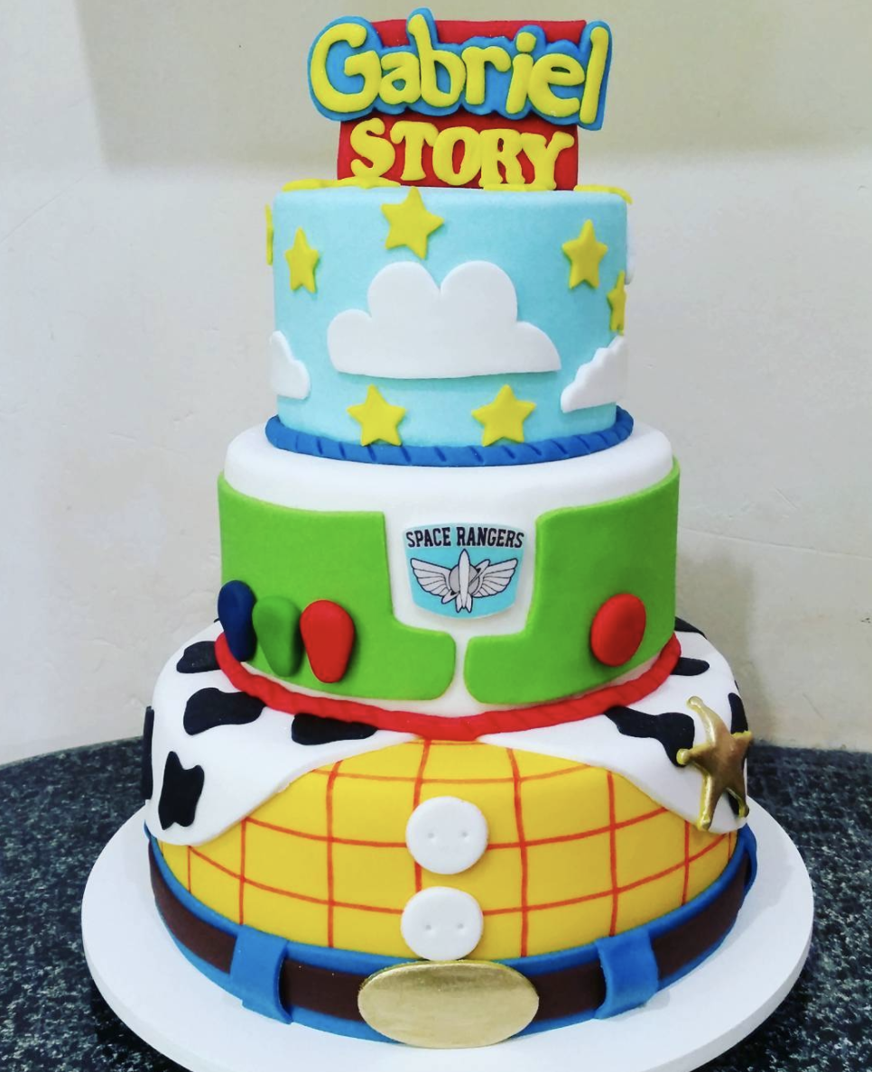 gorgeous toy story cake