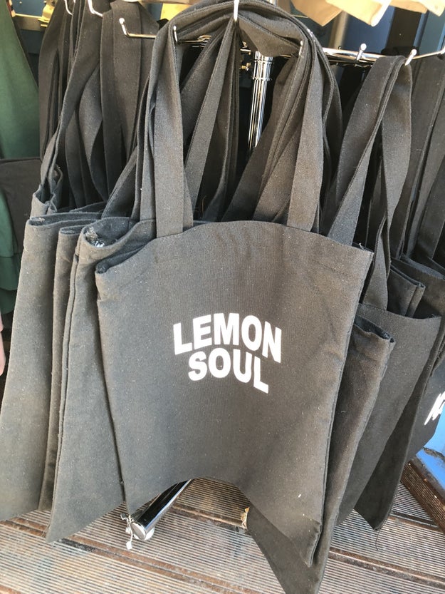 A tote with lemon soul.