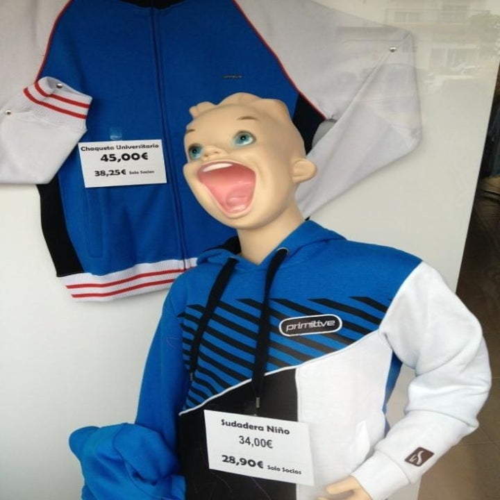 16 Mannequins That Offer Unrealistic Standards For Beauty