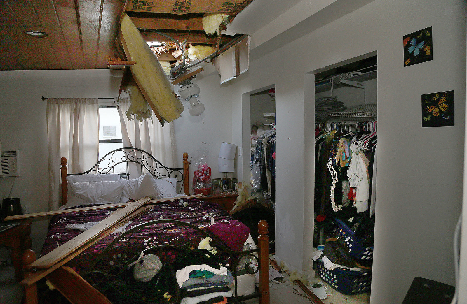 The Canadian Air Force Dropped A Raft Through A Miami Woman's Roof