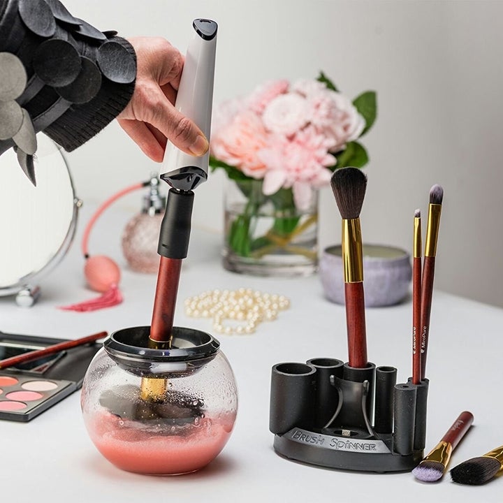 22 Useful Cleaning Gadgets That'll Basically Do The Work For You