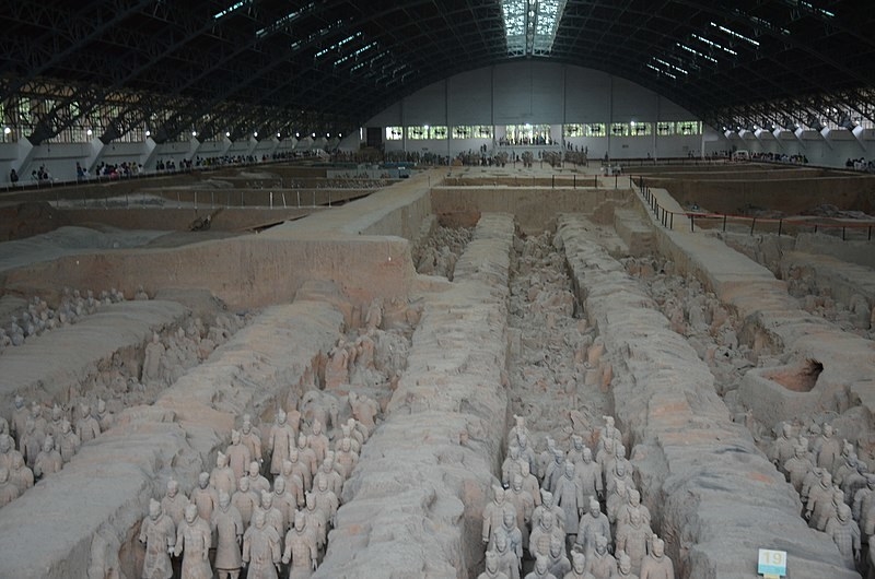 Being a UNESCO World Heritage Site, the Terracotta Warriors and Horses is amongst the most noteworthy archaeological finds of the 20th century. The site features a huge collection of life-size terracotta sculptures in battle formations, vividly portraying a scene from imperial China.