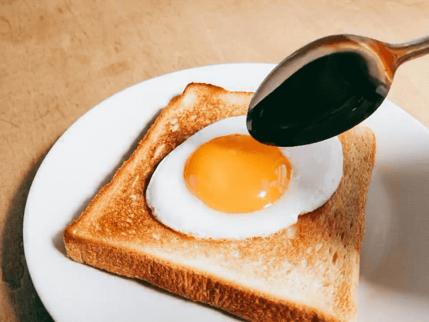 ホテルの目玉焼き の作り方 フライパンに割り入れないのがコツ ホテルの目玉焼き の作り方 フライパンに割り入れないのがコツ