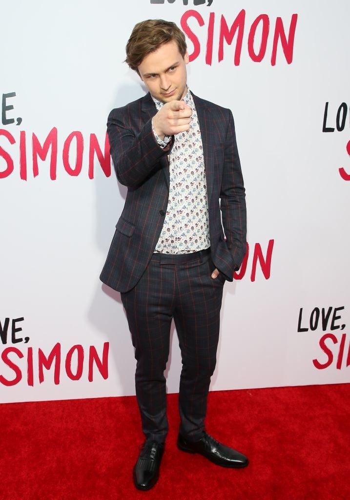 love simon cast drew starkey