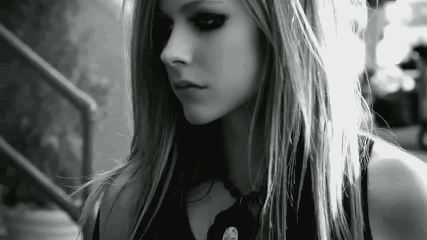 Avril Lavigne wrote the song "Breakaway" later sung by Kelly Clarkson.