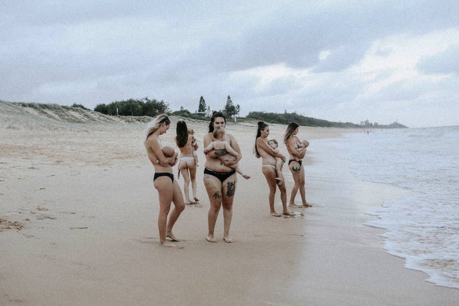 Breastfeeding Nude Girl On The Beach - These Breastfeeding Mums Posed Nude On The Beach And There's Nothing More  Beautiful