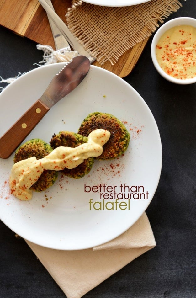 I wanted to see how the blender would hold up for more textured recipes, and happened upon this recipe for falafel.