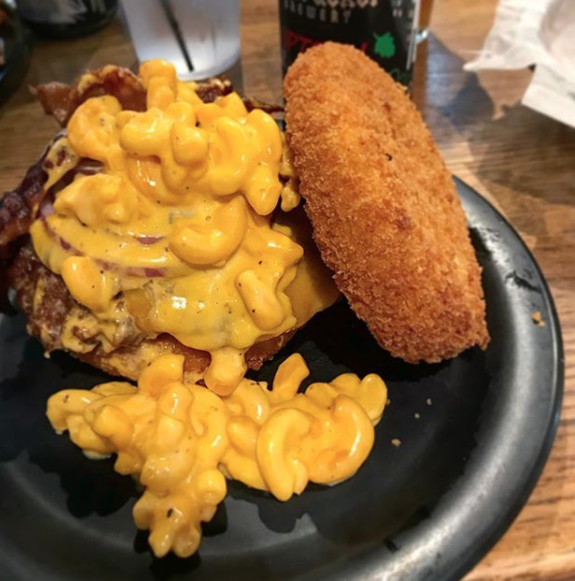 Iowa – Mac 'n' Cheese Burger from Zombie Burger