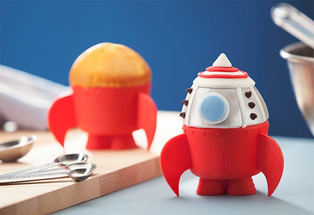 A set of rocket ship baking cups for whipping up cupcakes that look and taste out of this world.