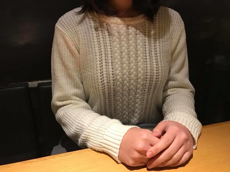 HPVワクチン後の体調不良から回復したさくらさん。本音を話しやすいようにと、母親とは別々に取材を受けてくれました。