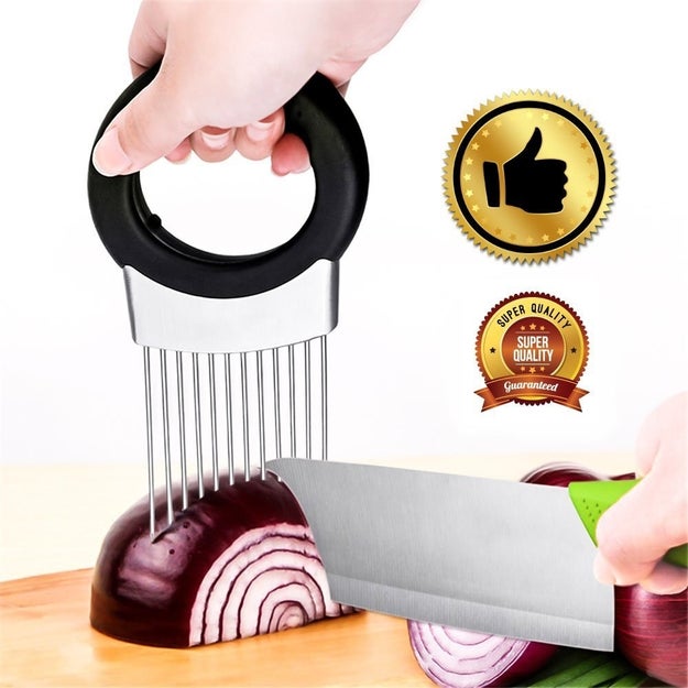 Cry only from happiness when cutting onions when you finally chop even pieces, thanks to a vegetable holder that guides your slicing.