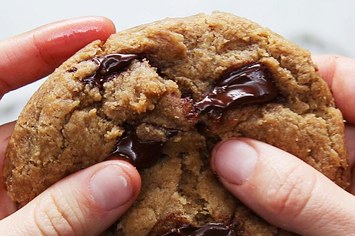 Este é o melhor cookie vegano de chocolate do mundo