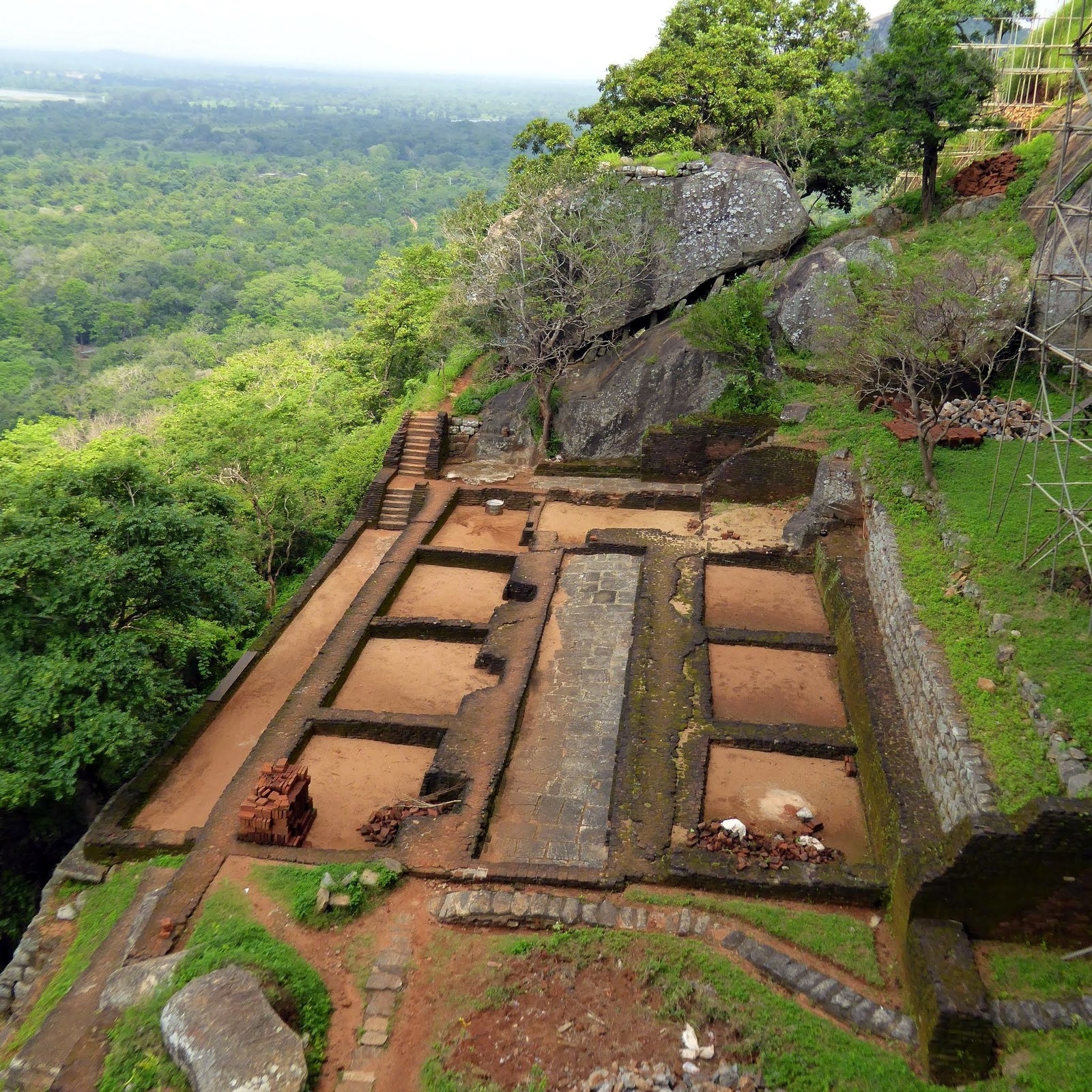 The way the palace has been built is an architectural wonder that people get amazed about even today.