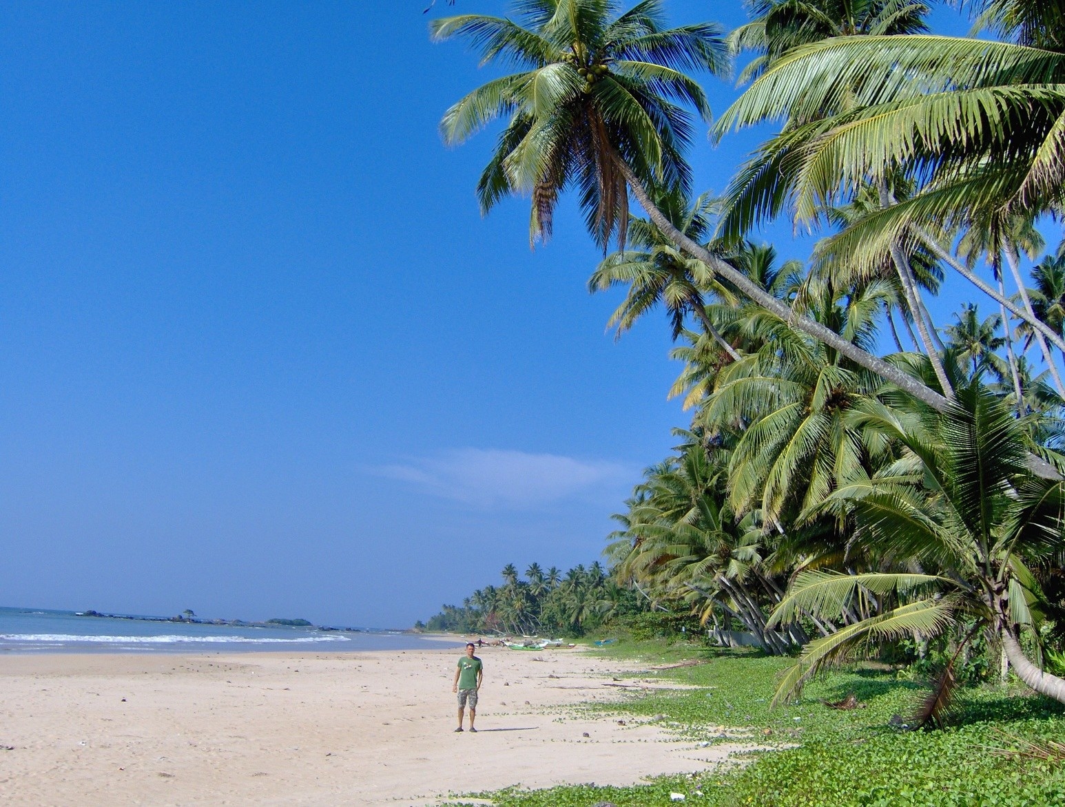 Being on the quieter coast of Sri Lanka, you get the ideal beach vacation out of the South Coast if the calmer vacations are your type.