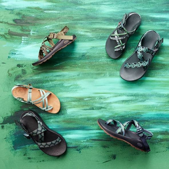 Flip flops discount narrow feet