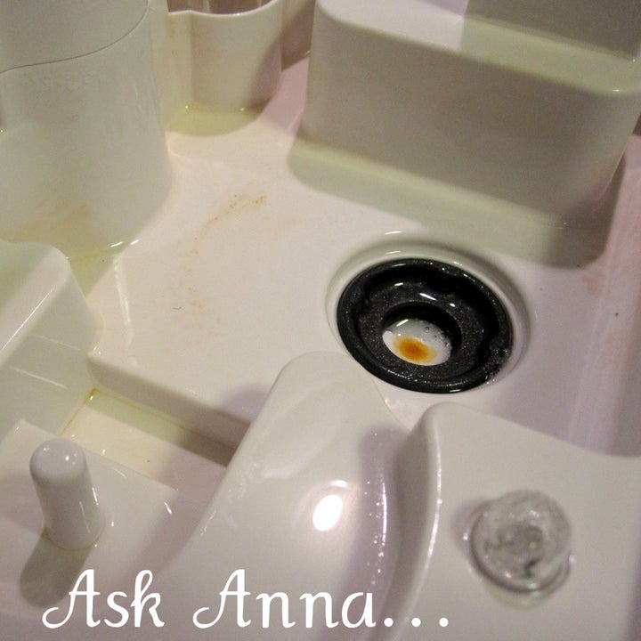 27 Ways To Clean All The Things You Don't Really Know How To Clean