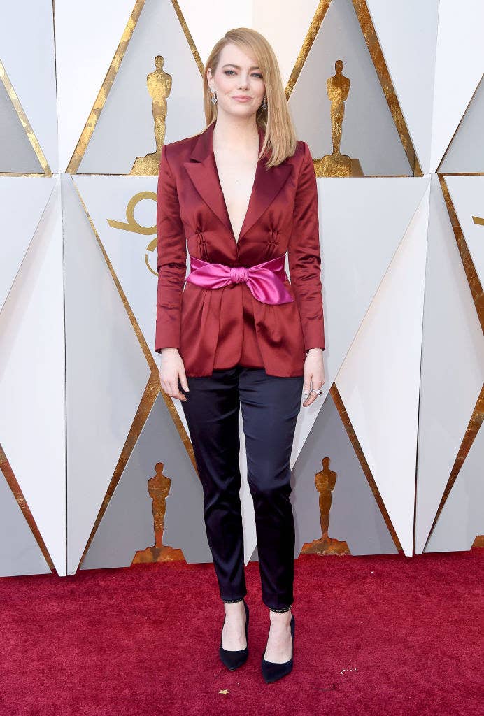 People's Choice Awards - Emma Stone looked chic in a bright blazer