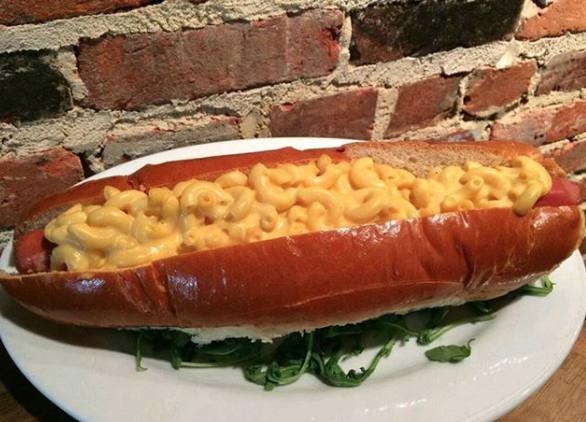 Maryland – Mac &amp; Cheese Dog from Heavy Seas AleHouse