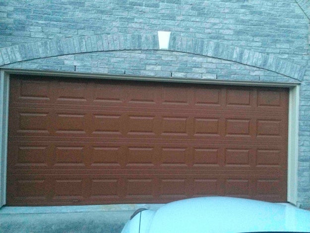 This garage door that looks like a Hershey's milk chocolate bar.