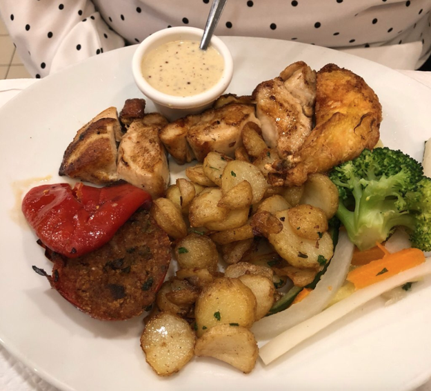 Crispy roast chicken at Le Noailles in Bordeaux, France