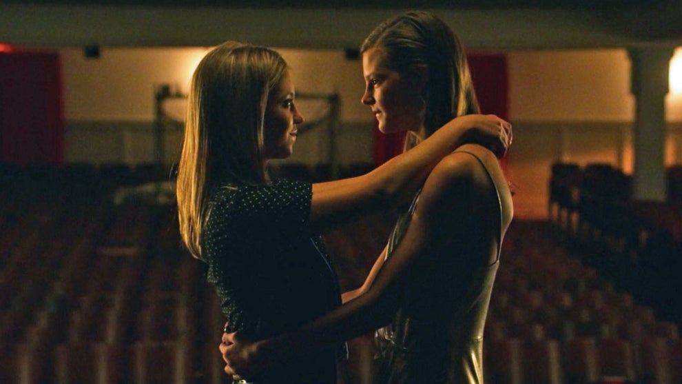 The Stars Of “Everything Sucks!” Say The Show Is A Milestone For 