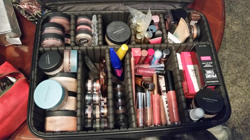Inovera Nylon Professional Cosmetic Makeup Kit Storage Travel Vanity Bag  (Rose Gold - Nylon)