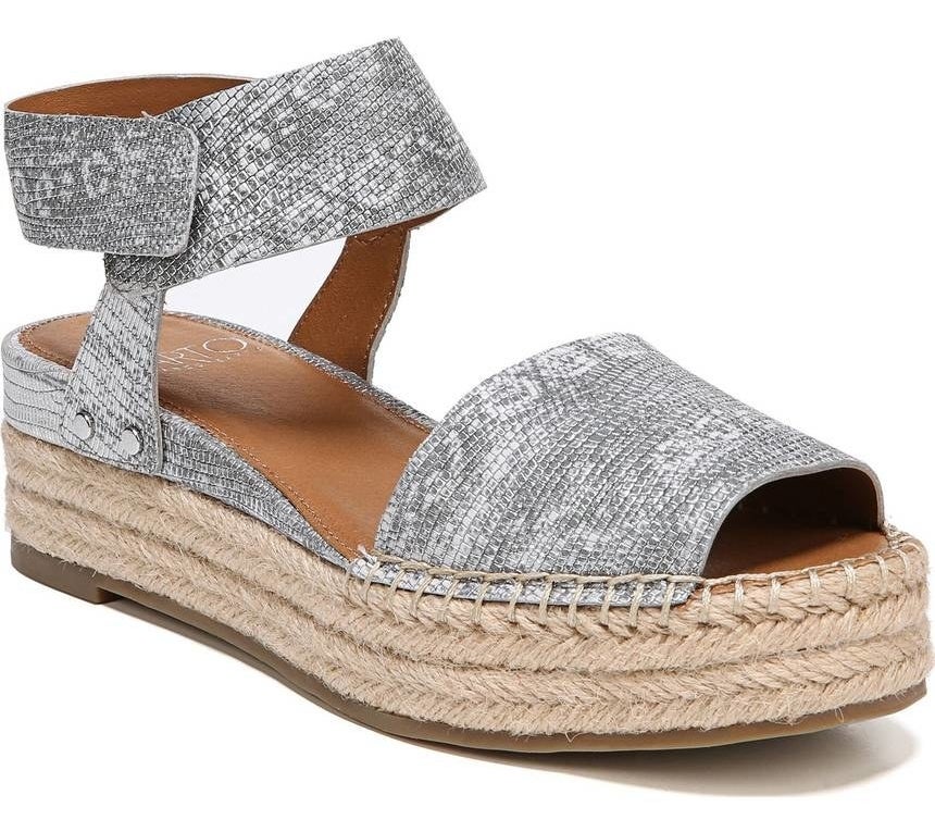 45 Pairs Of Sandals That'll Go With Everything You Own