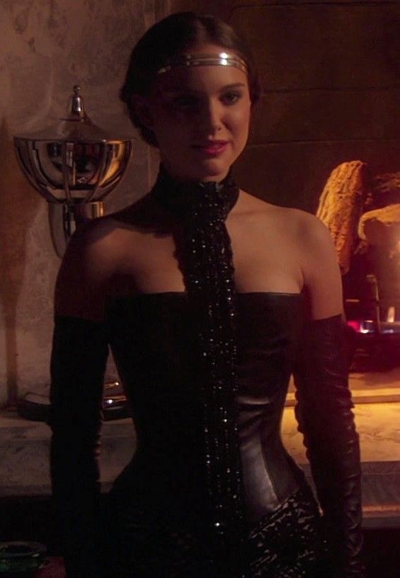 Padmé Amidala Is The Only Fashion Icon I Care About, And ... from img.buzzf...