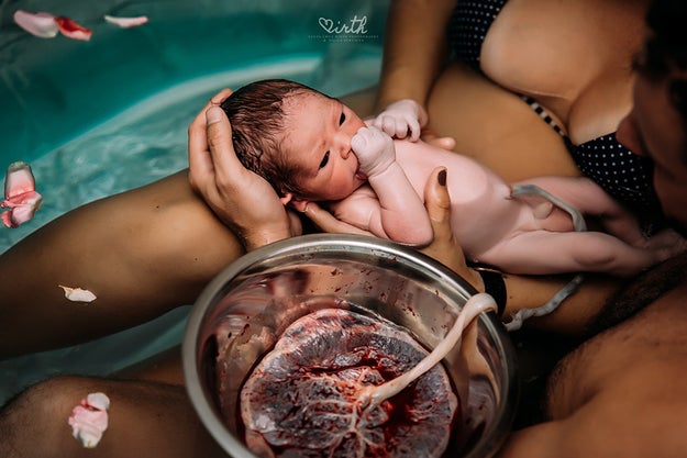 20 Shockingly Beautiful Birth Photos You Won't Be Able To Stop Thinking About