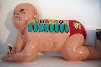 20 brinquedos tão bizarros que vão fazer você dar graças a Deus por não ser mais criança