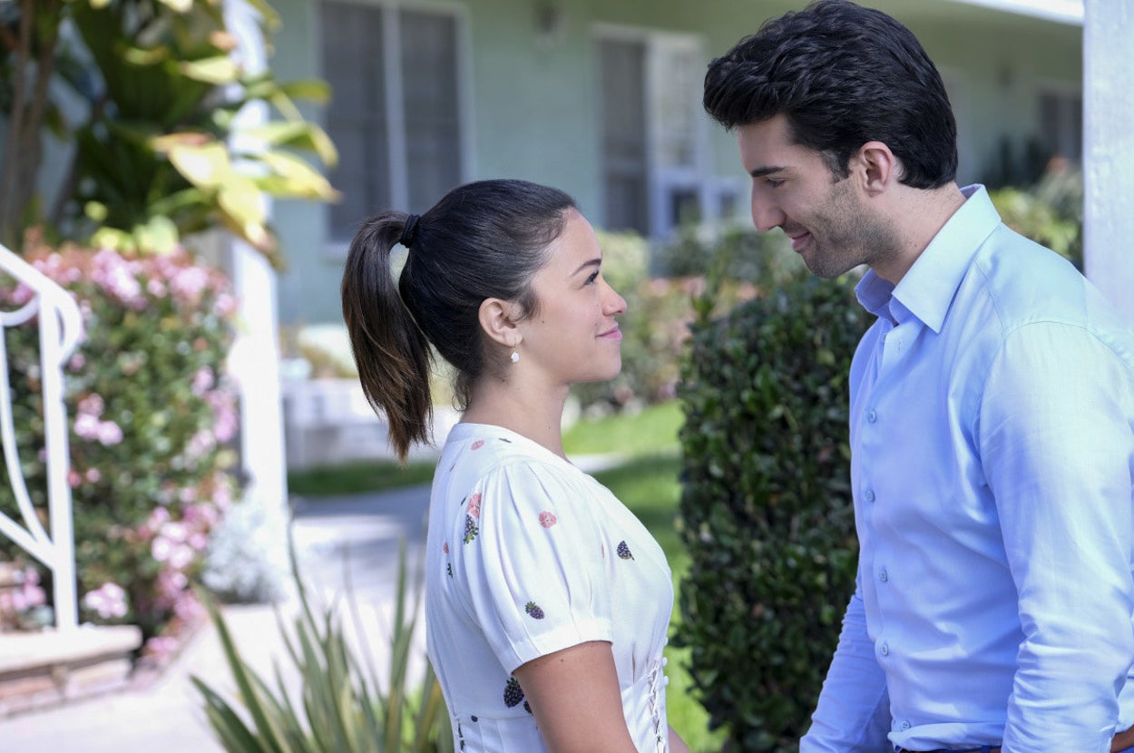 Behind The Shocking Season 4 Finale Of “Jane The Virgin”