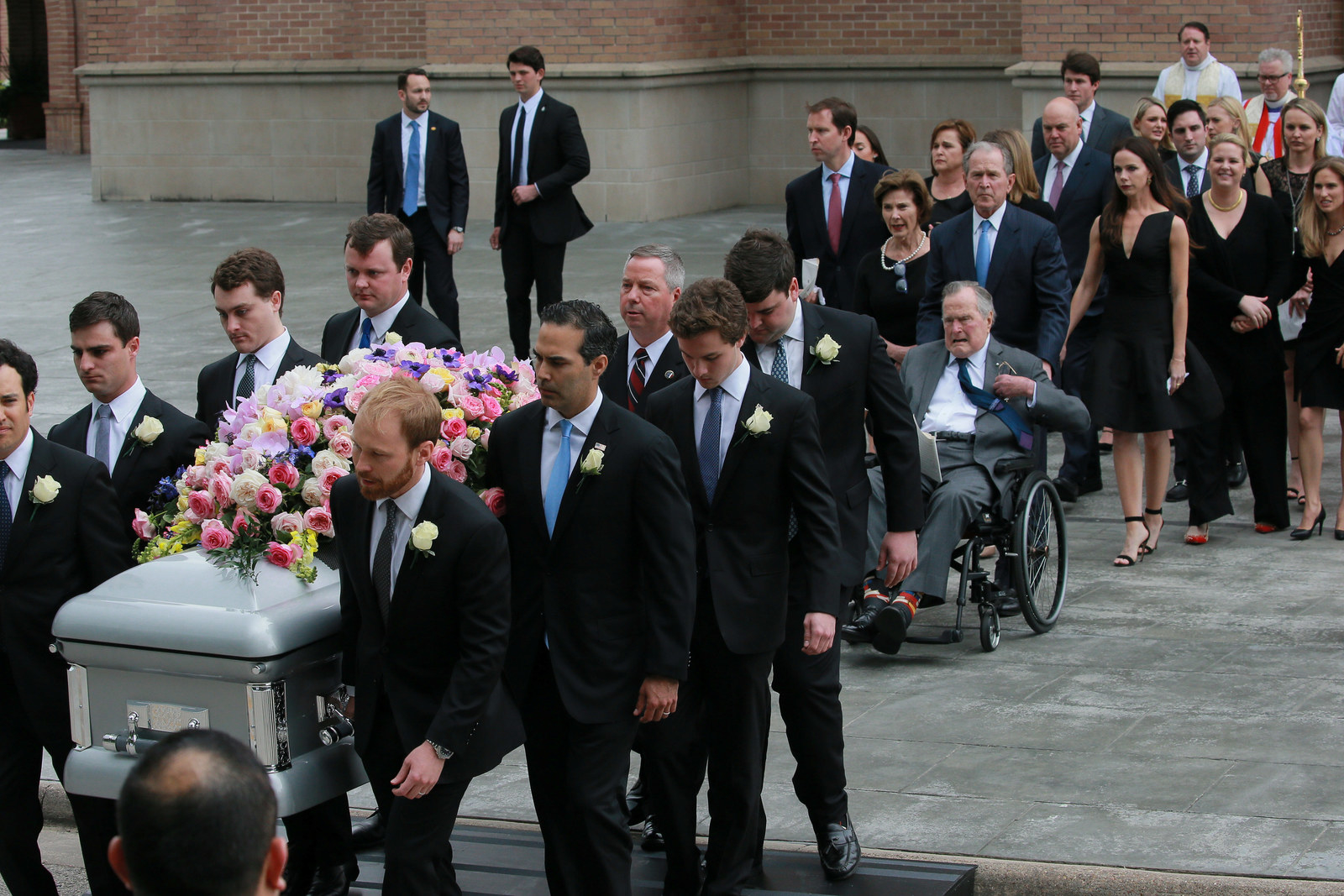 More than 1,000 mourners gathered in Texas on Saturday to bid farewell to Barbara Bush, the former first lady and the matriarch of the Bush political dynasty.Bush died Tuesday, aged 92. She was only the second woman in US history, after Abigail Adams, to be the mother and wife of US presidents. Here are the most heartwarming moments from Saturday’s ceremony at St. Martin's Episcopal Church in Houston.
