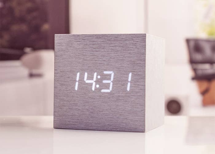 Time always has our back. How much we criticize it being bad to us, it ultimately changes for our good fortune. But one thing is important: we shouldn’t be a slave to time- Got it! So now it’s your turn to take the lead with this simple yet stylish looking Click Cube Block.Just click your finger and time will show itself effortlessly. No need to endure that annoying ticking of clock mocking your mental distress.