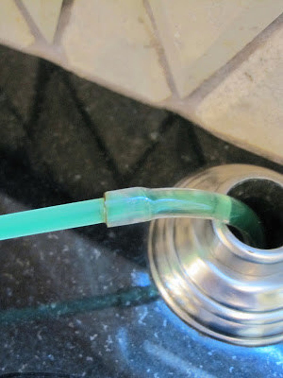 Home hack: Never Refill the Dish Soap Dispenser Again! – This American House