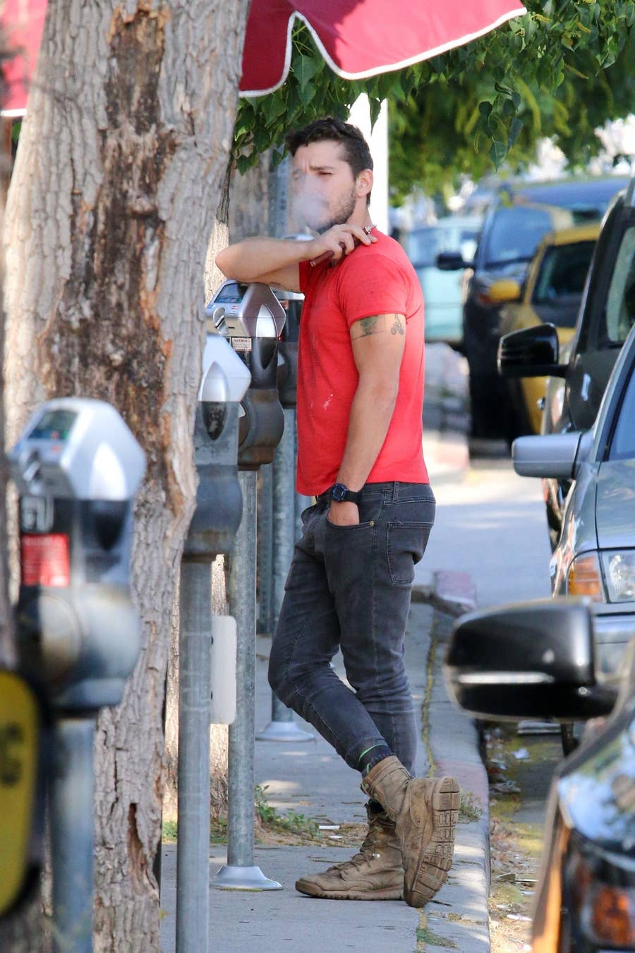 famous people who vape Energy KK 8000 Puffs Disposables Vape Device