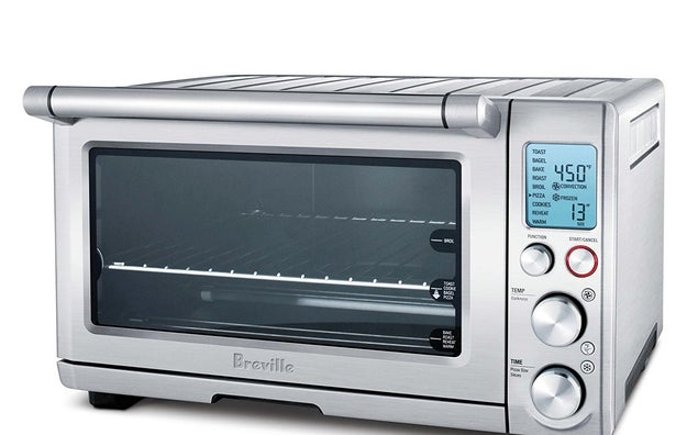 A smart toaster oven with an LCD display that may cause you to leave your regular oven sitting cold and lonely.