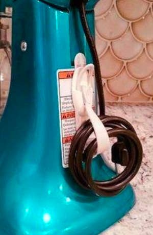 same organizer but now on the back of standing mixer