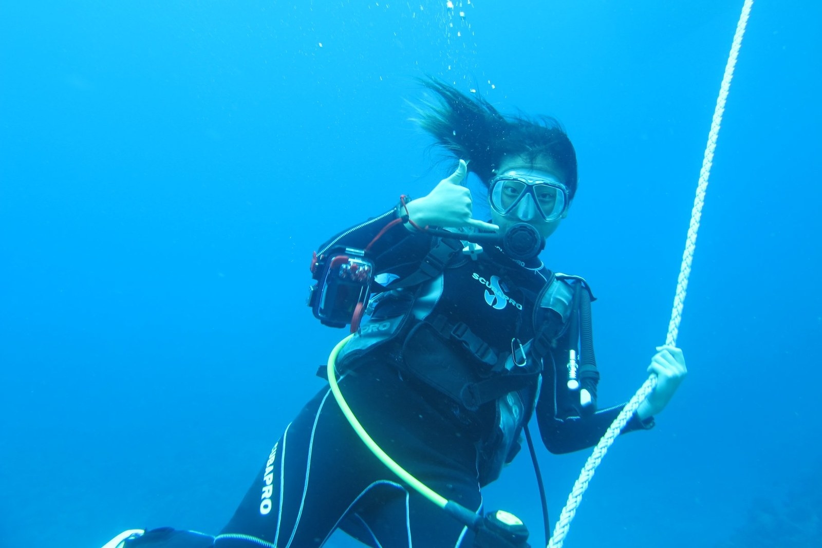 After She Lost Her Camera Scuba Diving In Japan This Woman Was Shocked 