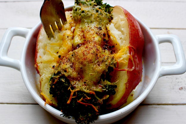 Broccoli and Cheddar Baked Potato