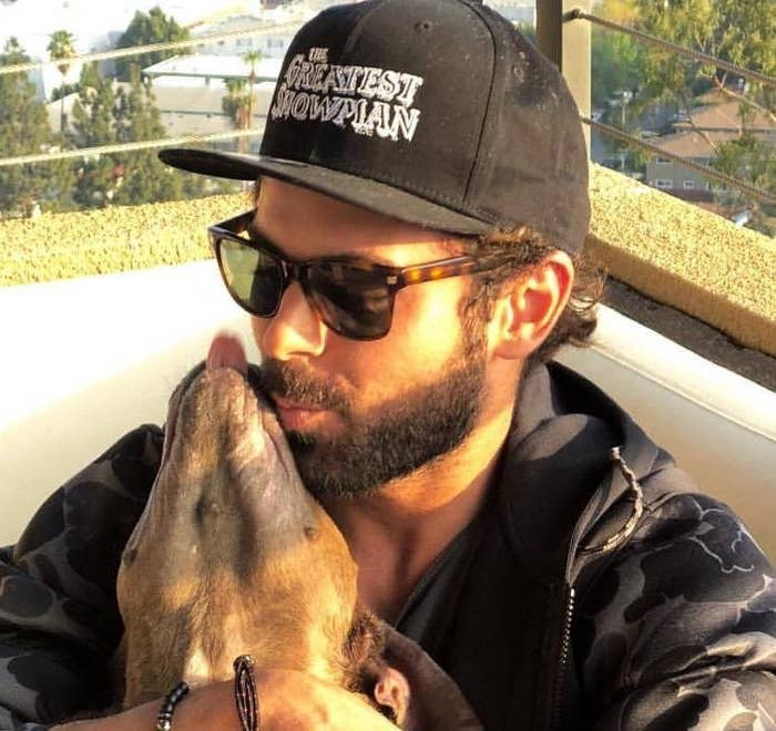 Zac Efron Has Grown A Big Bushy Beard And Now I M Sexually Confused